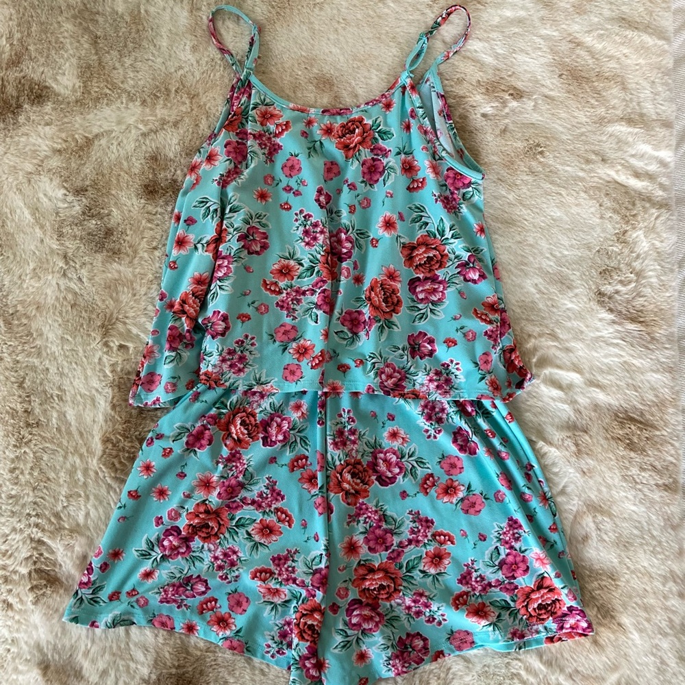FLORAL ROMPER - Picture 3 of 4